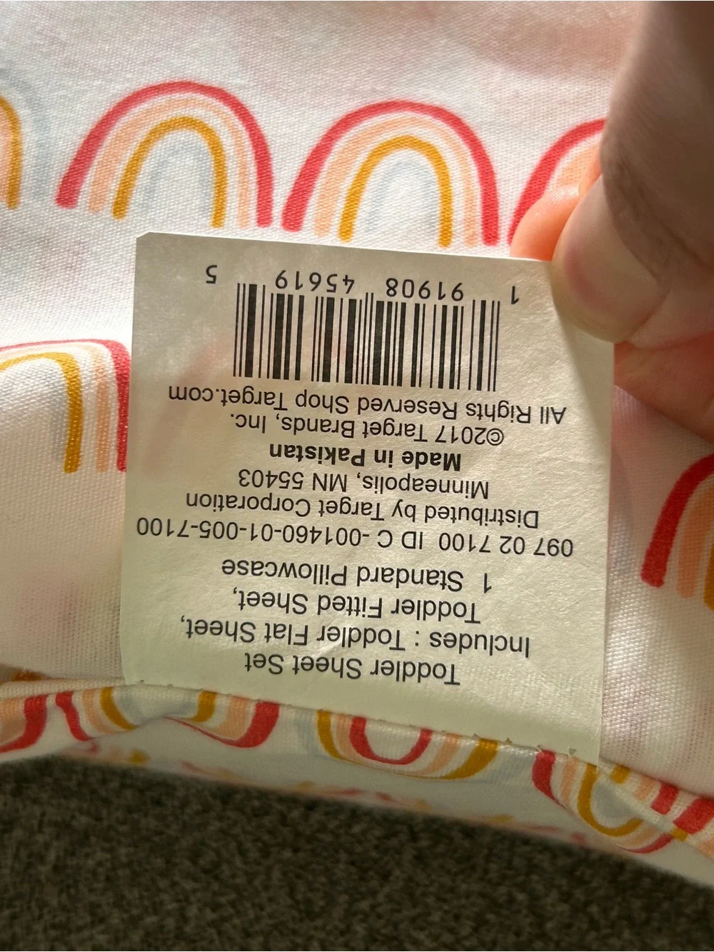 NWT Pillowfort Rainbow Print Toddler Bed Sheets - Pink, Yellow & Orange